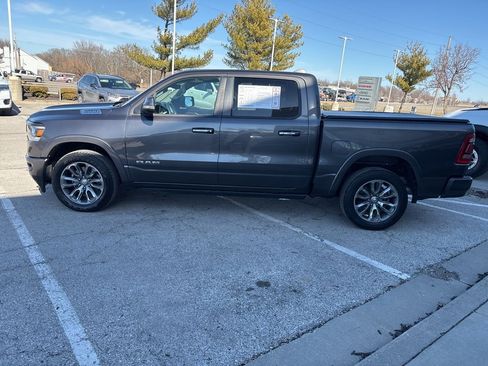 Used 2022 RAM 1500 Laramie w/ Laramie Southwest Edition image 15