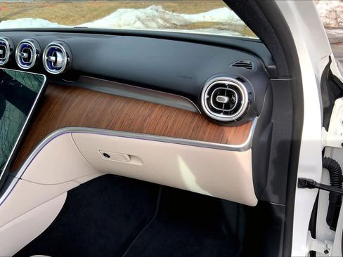 Certified 2023 Mercedes-Benz C 300 4MATIC Sedan image 19