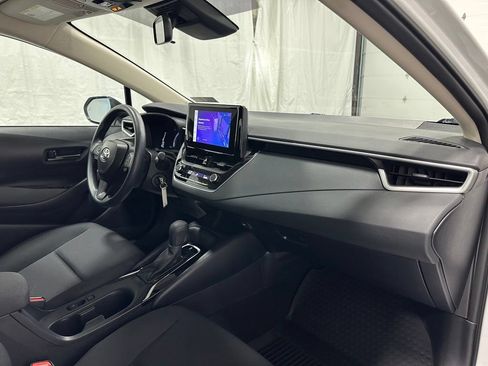 Used 2026 Toyota Corolla LE FWD image 59