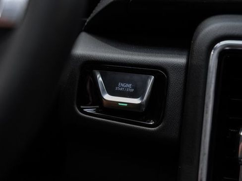 Used 2026 GMC Yukon Denali w/ Sun & Power Step Package AWD/4WD image 53