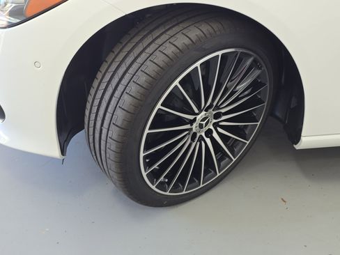 New 2026 Mercedes-Benz C 300 4MATIC Sedan image 32