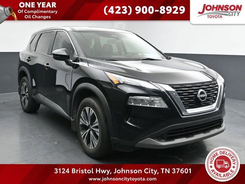 Used 2023 Nissan Rogue SV image 1