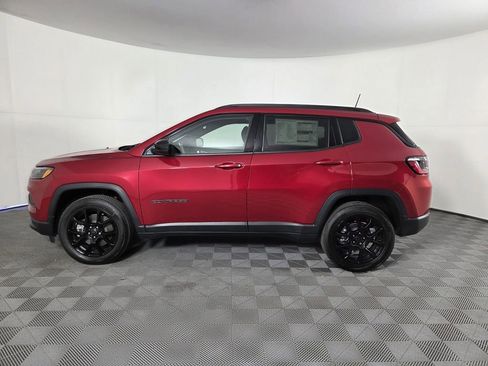 New 2026 Jeep Compass Latitude image 7