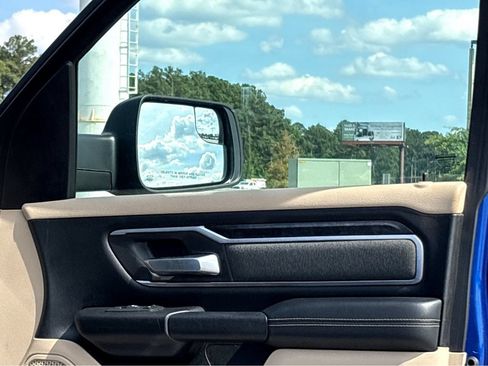 Used 2019 RAM 1500 Big Horn AWD/4WD image 13