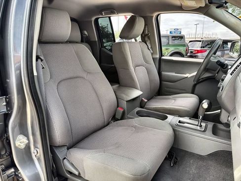Used 2019 Nissan Frontier SV w/ Value Truck Package RWD image 22