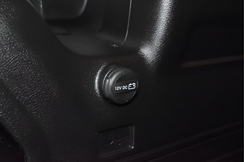 Used 2023 Jeep Wrangler Unlimited Sahara AWD/4WD image 14