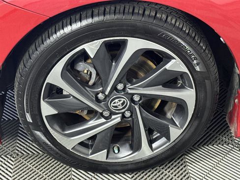 Used 2018 Toyota Corolla iM image 11