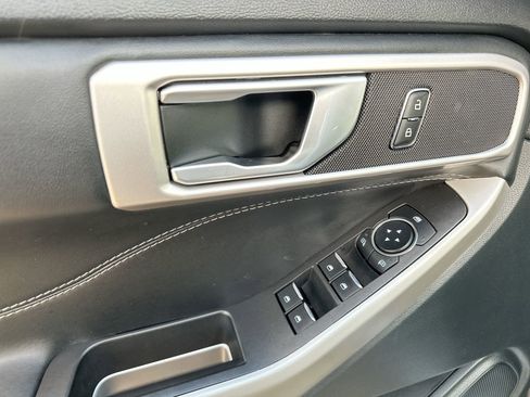 Used 2024 Ford Explorer XLT w/ Equipment Group 202A image 13