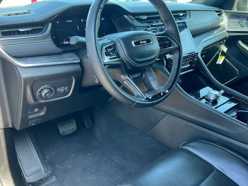 Used 2024 Jeep Grand Cherokee L Overland w/ Advanced Protech Group III AWD/4WD image 20