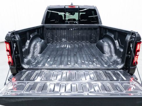 New 2026 RAM 1500 4x4 Crew Cab image 8