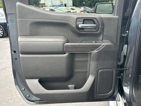 Used 2019 Chevrolet Silverado 1500 LTZ w/ LTZ Premium Package AWD/4WD image 21