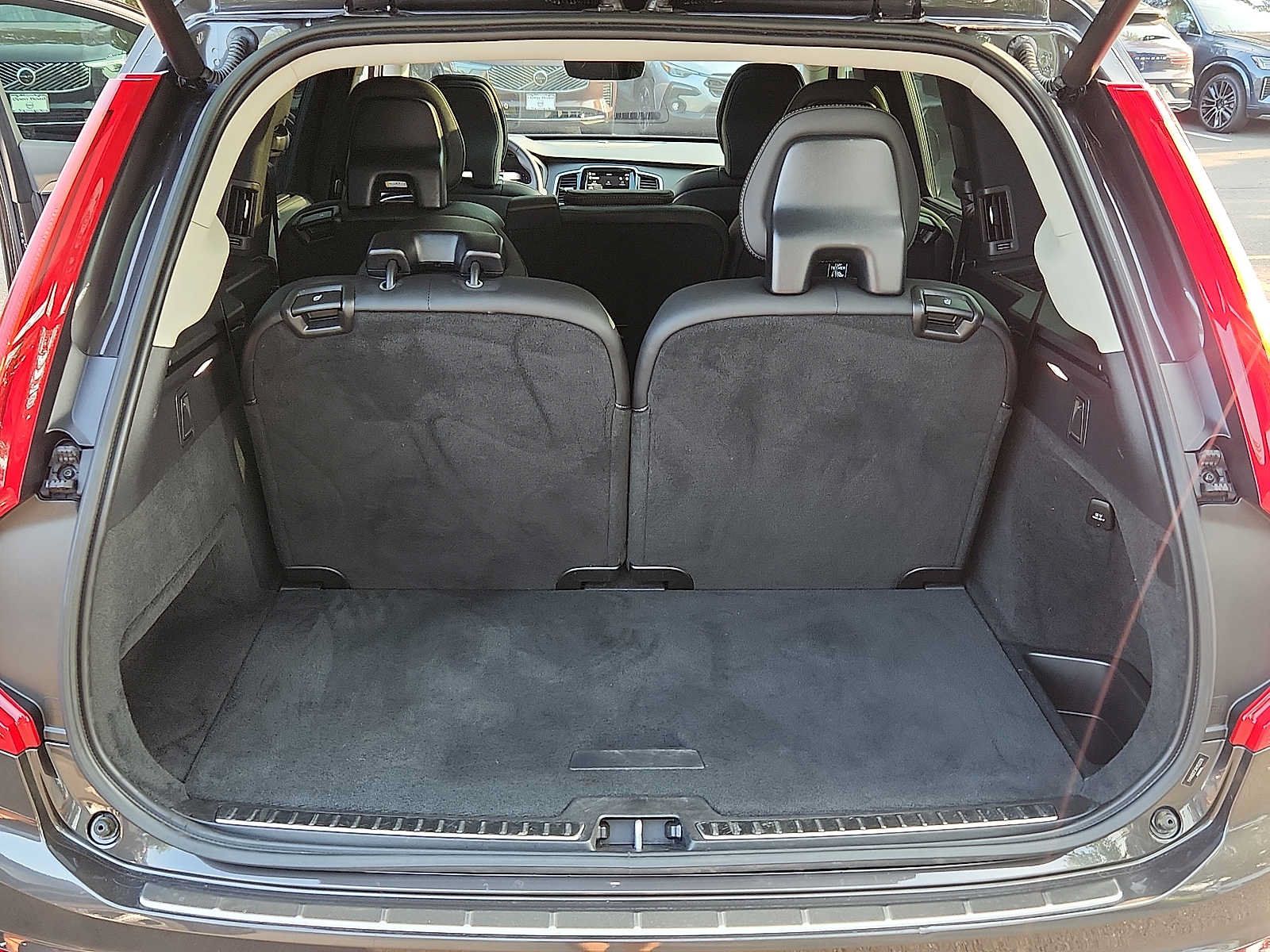 Certified 2024 Volvo XC90 T8 Ultimate w/ Protection Package Premier AWD/4WD image 26