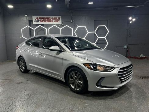 Used 2017 Hyundai Elantra Value Edition w/ Cargo Package FWD image 8