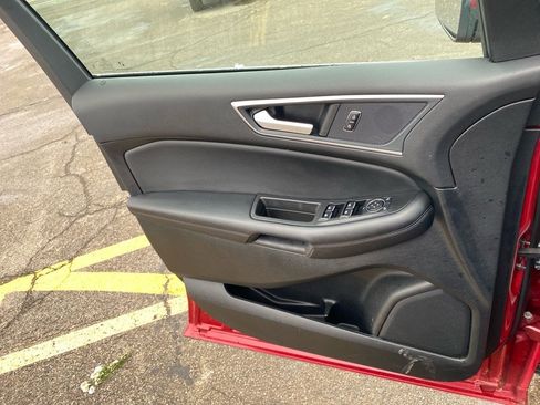 Used 2024 Ford Edge SEL w/ Convenience Package image 20