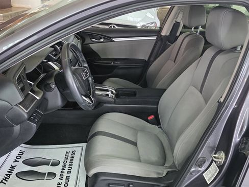 Used 2019 Honda Civic EX image 9