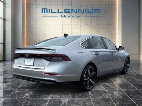 Used 2023 Honda Accord Sport image 5