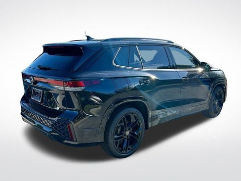 New 2026 Volkswagen Tiguan SE R-Line image 5