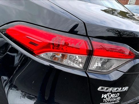 Certified 2022 Toyota Corolla LE image 27