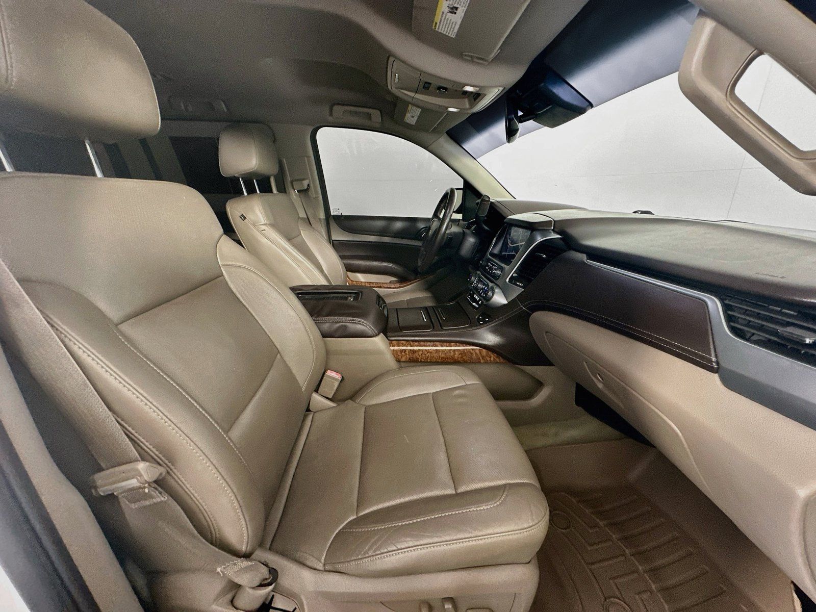 Used 2015 Chevrolet Suburban LTZ w/ Texas Edition RWD image 30