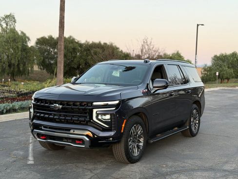 Used 2025 Chevrolet Tahoe Z71 w/ Z71 Off-Road Package image 3