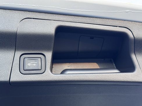 Used 2022 GMC Acadia Denali w/ Denali Technology Package image 46