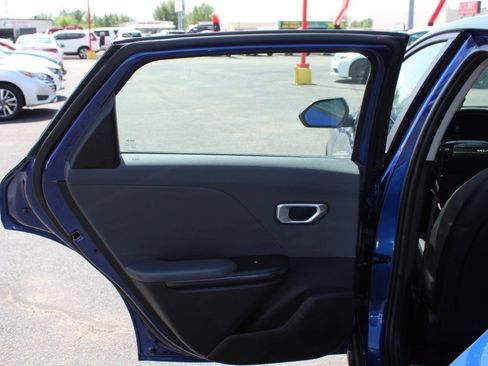 Used 2025 Kia K4 FWD image 15