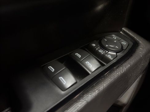 Used 2024 GMC Sierra 2500 AT4X image 44