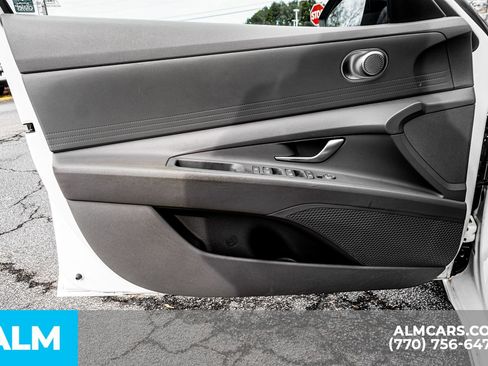 Used 2023 Hyundai Elantra SEL image 51