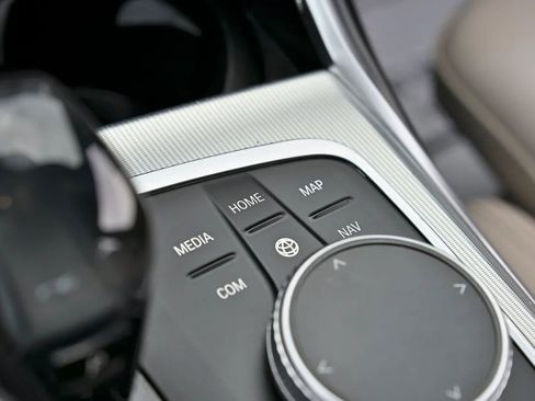 Used 2021 BMW 330i Sedan w/ Driving Assistance Package image 28