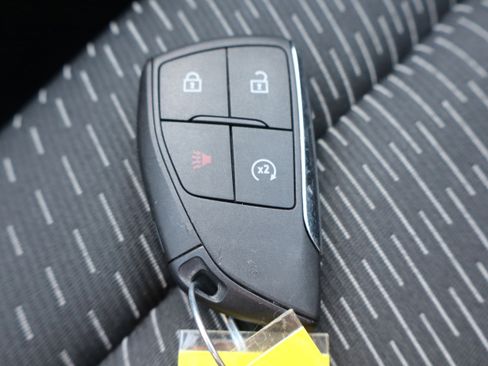 Used 2025 Chevrolet Equinox LT image 28