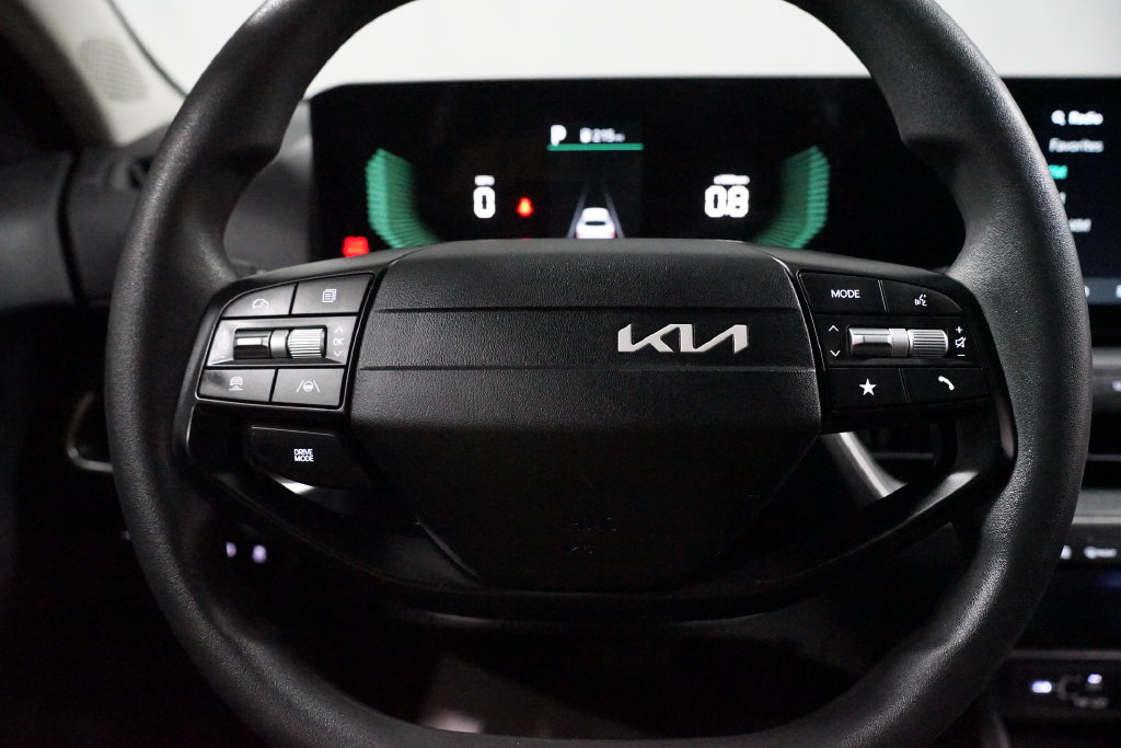 Used 2026 Kia K4 FWD image 12