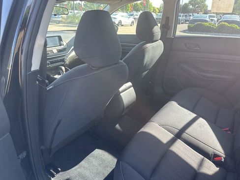 Used 2024 Nissan Altima 2.5 S image 7