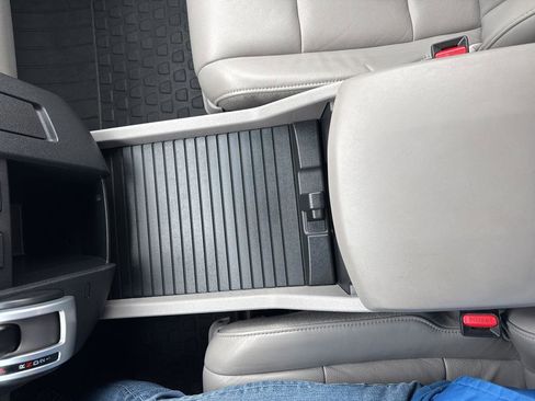 Used 2011 Honda Pilot EX-L image 21