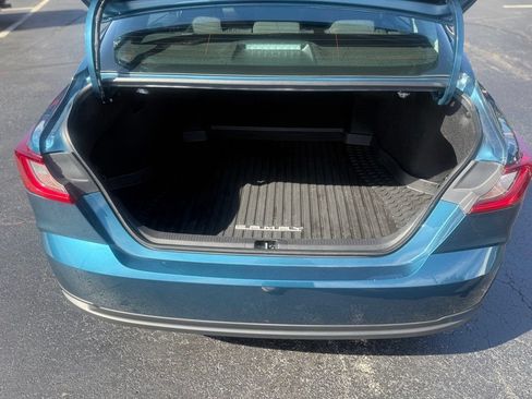 Used 2025 Toyota Camry LE FWD image 17