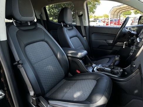 Used 2019 Chevrolet Colorado Z71 AWD/4WD image 26