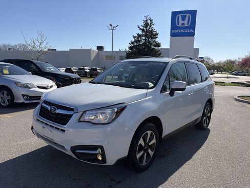 Used 2018 Subaru Forester 2.5i Premium AWD/4WD image 2