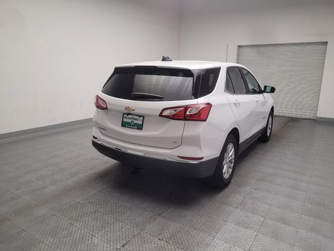 Used 2021 Chevrolet Equinox LT FWD image 9