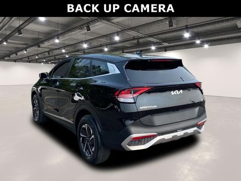 Used 2023 Kia Sportage LX image 6