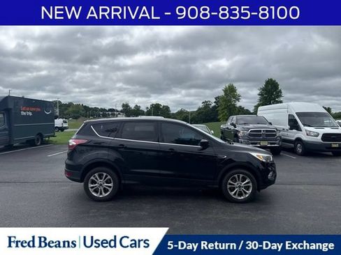 Used 2017 Ford Escape SE AWD/4WD image 9
