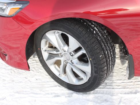 Certified 2018 Honda Accord LX image 15