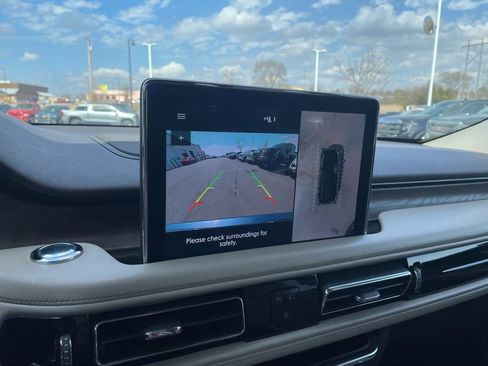 Used 2020 Lincoln Aviator Reserve image 17