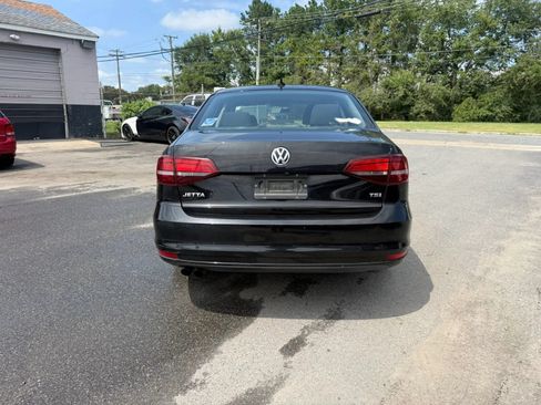 Used 2016 Volkswagen Jetta S FWD image 4