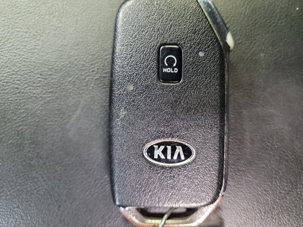 Used 2021 Kia Sorento S FWD image 32
