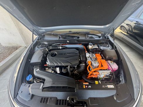 Used 2025 Hyundai Sonata SEL FWD image 32