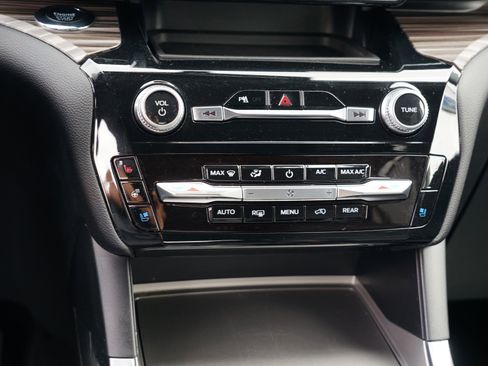 Used 2023 Ford Explorer Limited w/ Equipment Group 301A image 26