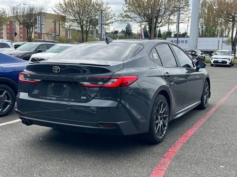 Used 2025 Toyota Camry SE w/ Convenience Package AWD/4WD image 9