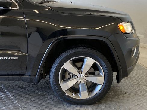 Used 2015 Jeep Grand Cherokee Overland w/ Advanced Technology Group image 11