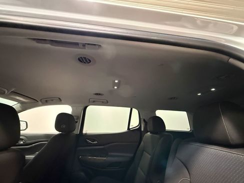 Used 2021 GMC Acadia SLE w/ Trailering Package image 50