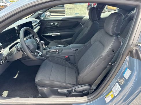 New 2026 Ford Mustang GT w/ GT Performance Package RWD image 14