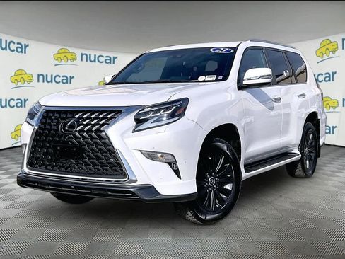 Used 2023 Lexus GX 460 Luxury w/ Sport Design Package AWD/4WD image 3